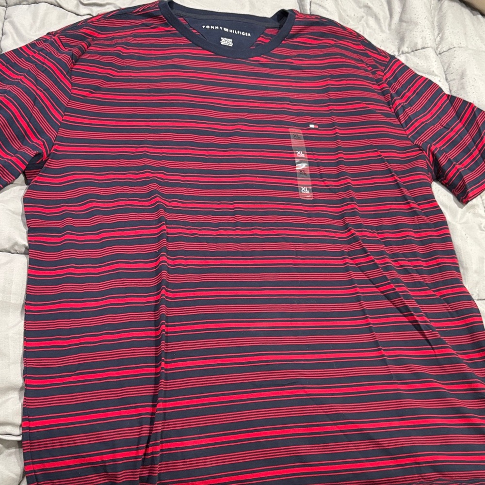 Tommy Hilfiger Men's Navy and Red Striped Tee